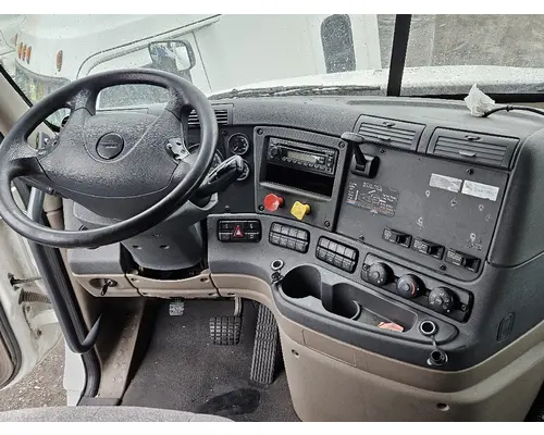 FREIGHTLINER CASCADIA 125 CAB