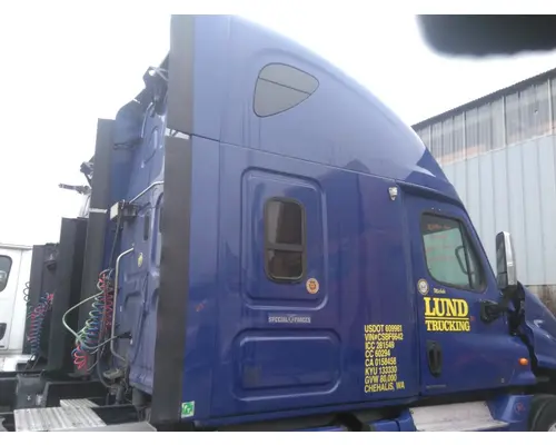 FREIGHTLINER CASCADIA 125 CAB