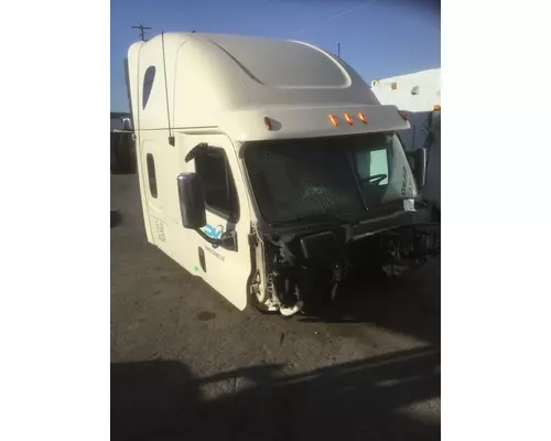 FREIGHTLINER CASCADIA 125 CAB