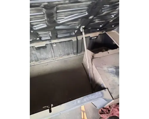 FREIGHTLINER CASCADIA 125 CAB