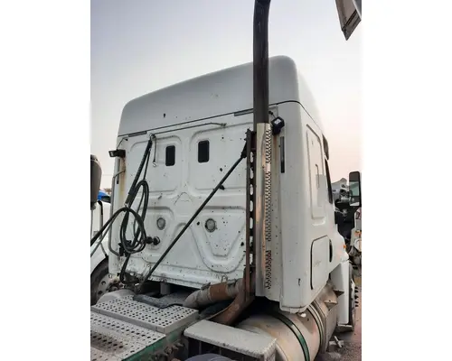 FREIGHTLINER CASCADIA 125 CAB