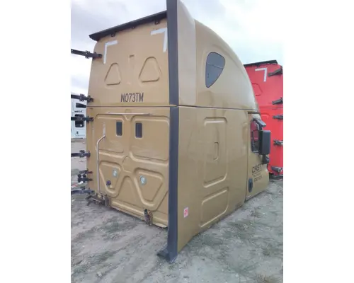 FREIGHTLINER CASCADIA 125 CAB