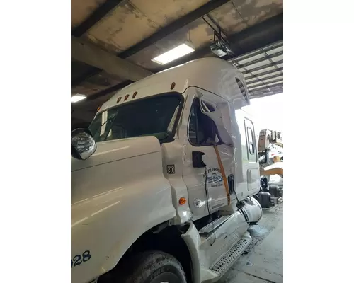 FREIGHTLINER CASCADIA 125 CAB