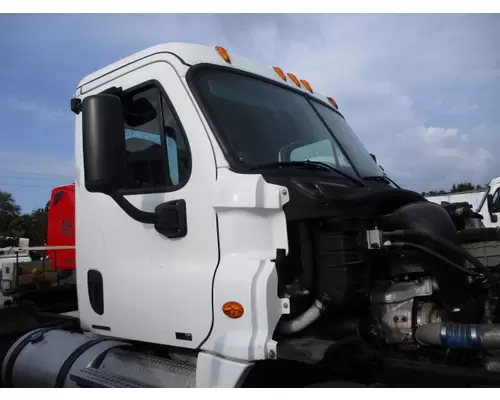 FREIGHTLINER CASCADIA 125 CAB