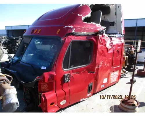 FREIGHTLINER CASCADIA 125 CAB