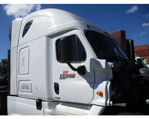 FREIGHTLINER CASCADIA 125 CAB