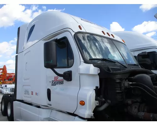 FREIGHTLINER CASCADIA 125 CAB