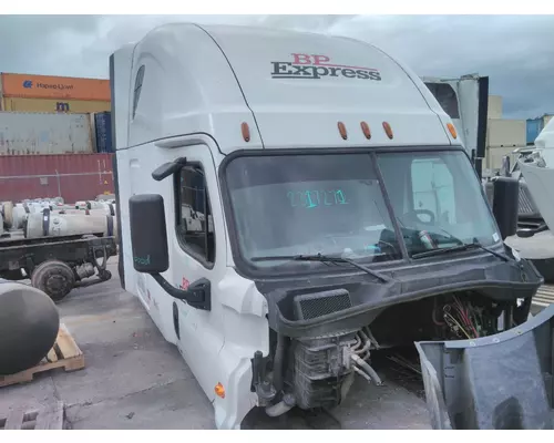 FREIGHTLINER CASCADIA 125 CAB