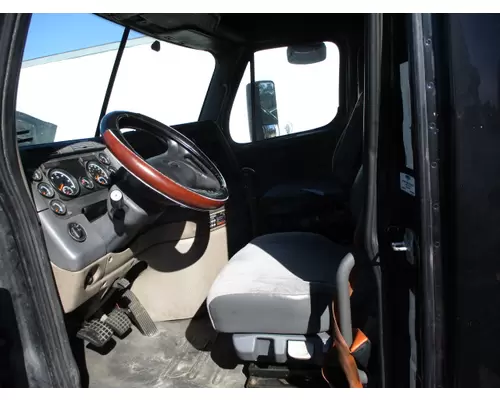 FREIGHTLINER CASCADIA 125 CAB