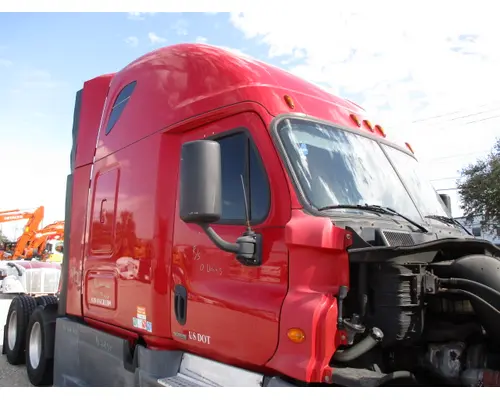 FREIGHTLINER CASCADIA 125 CAB