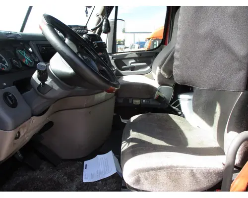 FREIGHTLINER CASCADIA 125 CAB