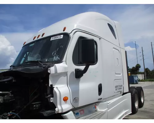 FREIGHTLINER CASCADIA 125 CAB