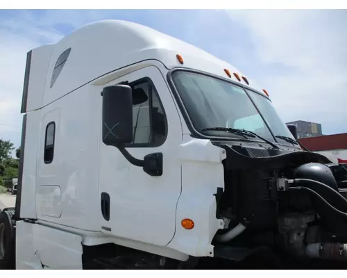 FREIGHTLINER CASCADIA 125 CAB