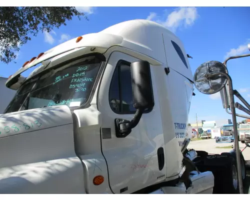 FREIGHTLINER CASCADIA 125 CAB