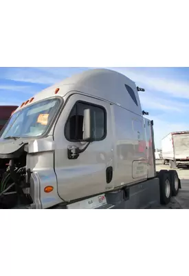 FREIGHTLINER CASCADIA 125 CAB