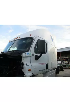 FREIGHTLINER CASCADIA 125 CAB