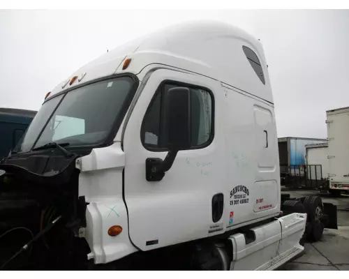 FREIGHTLINER CASCADIA 125 CAB