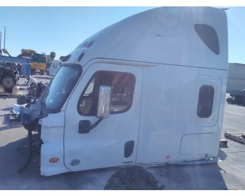 FREIGHTLINER CASCADIA 125 CAB