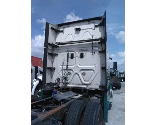 FREIGHTLINER CASCADIA 125 CAB