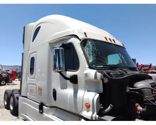 FREIGHTLINER CASCADIA 125 CAB