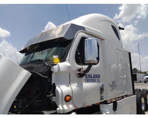 FREIGHTLINER CASCADIA 125 CAB