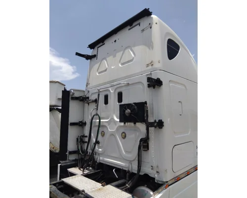 FREIGHTLINER CASCADIA 125 CAB