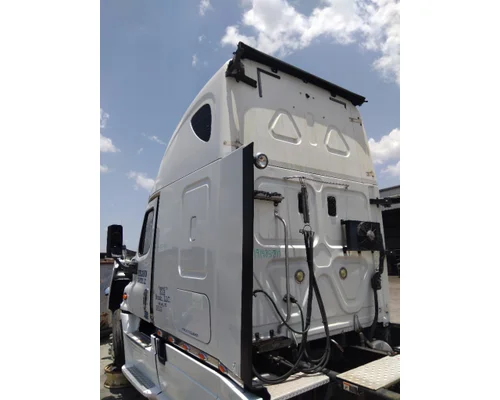 FREIGHTLINER CASCADIA 125 CAB