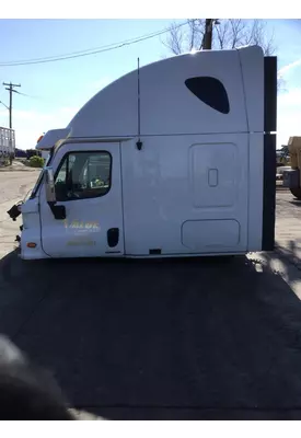 FREIGHTLINER CASCADIA 125 CAB