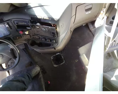 FREIGHTLINER CASCADIA 125 CAB