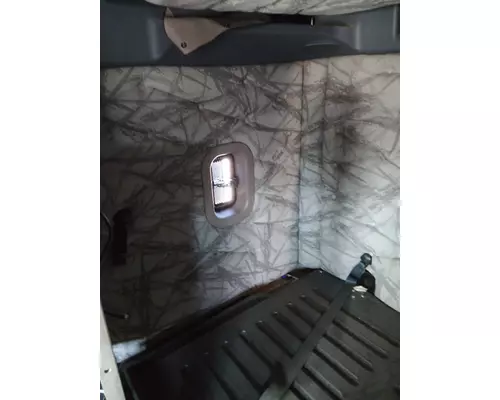 FREIGHTLINER CASCADIA 125 CAB