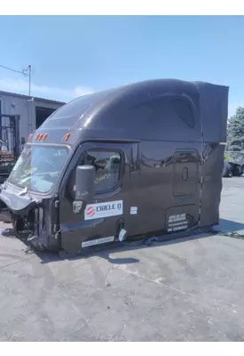 FREIGHTLINER CASCADIA 125 CAB