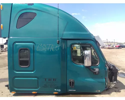 FREIGHTLINER CASCADIA 125 CAB
