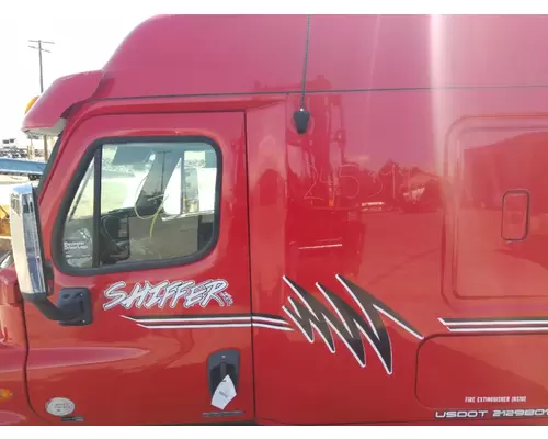 FREIGHTLINER CASCADIA 125 CAB