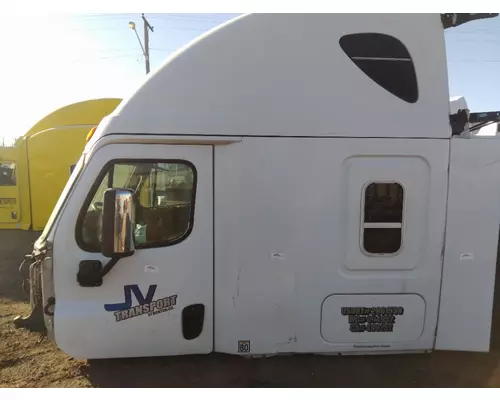 FREIGHTLINER CASCADIA 125 CAB