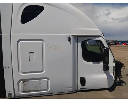 FREIGHTLINER CASCADIA 125 CAB