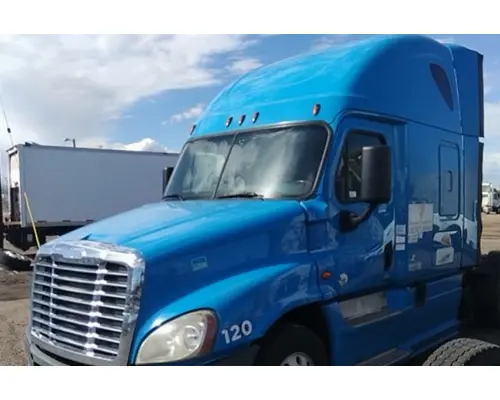 FREIGHTLINER CASCADIA 125 CAB