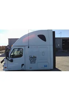 FREIGHTLINER CASCADIA 125 CAB