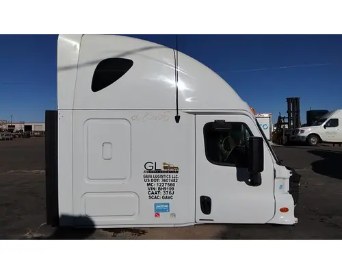 FREIGHTLINER CASCADIA 125 CAB