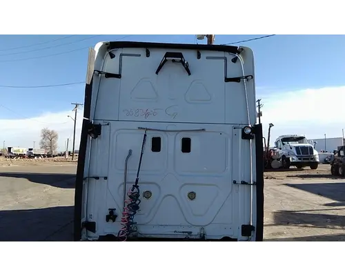 FREIGHTLINER CASCADIA 125 CAB