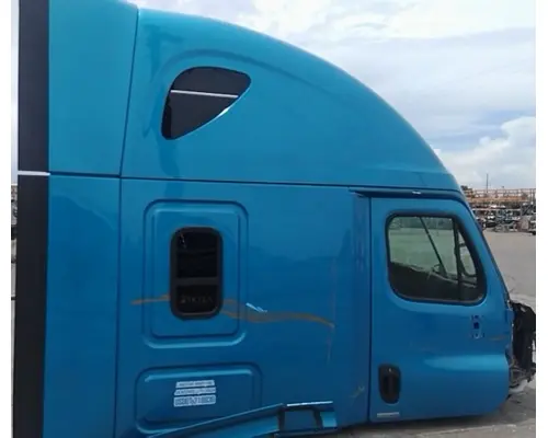 FREIGHTLINER CASCADIA 125 CAB