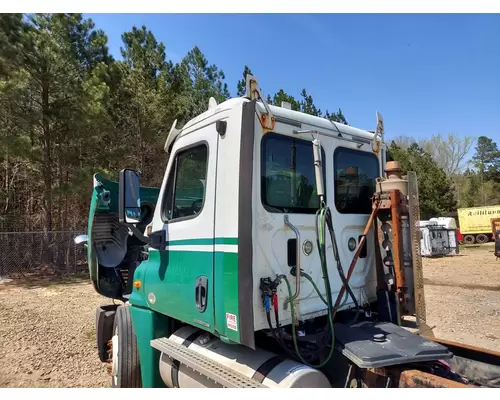 FREIGHTLINER CASCADIA 125 CAB