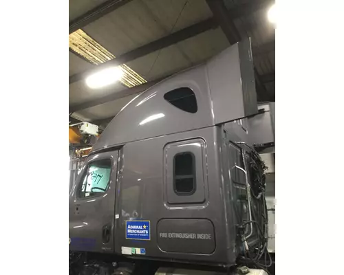 FREIGHTLINER CASCADIA 125 CAB