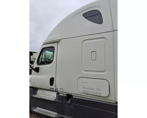 FREIGHTLINER CASCADIA 125 CAB