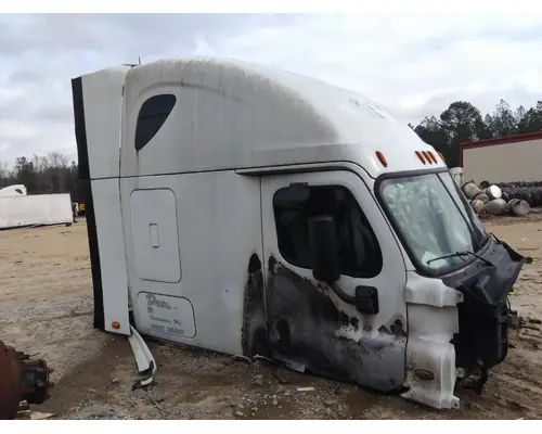 FREIGHTLINER CASCADIA 125 CAB