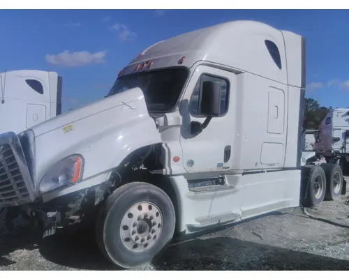 FREIGHTLINER CASCADIA 125 CAB