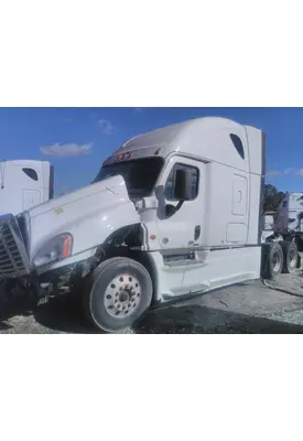 FREIGHTLINER CASCADIA 125 CAB