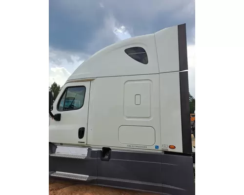 FREIGHTLINER CASCADIA 125 CAB