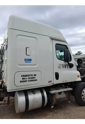 FREIGHTLINER CASCADIA 125 CAB