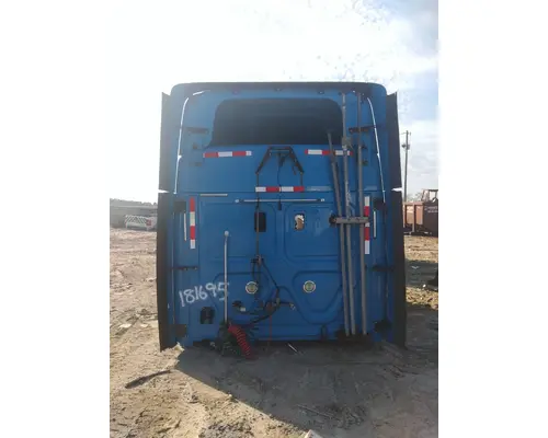 FREIGHTLINER CASCADIA 125 CAB