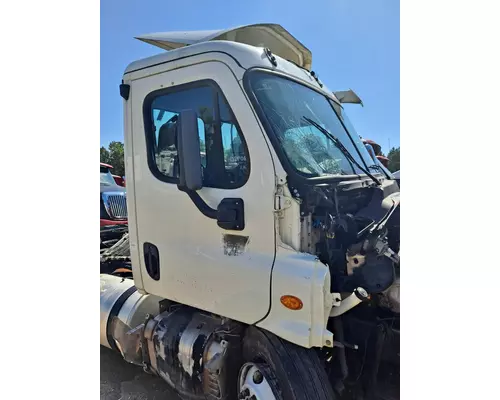 FREIGHTLINER CASCADIA 125 CAB